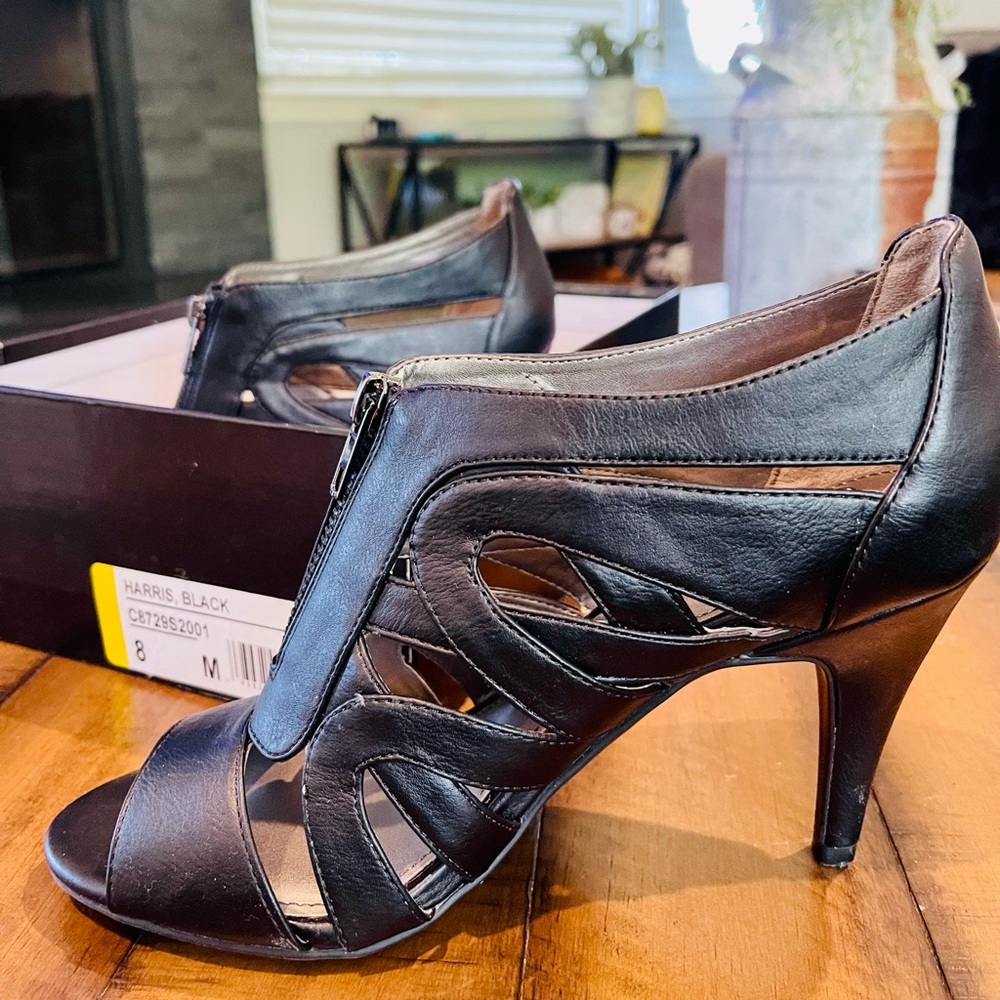 NEW- Fergalicious Harris Gladiator Heel